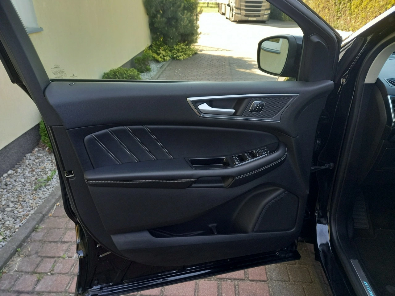 Ford Edge - Zdjęcie 28