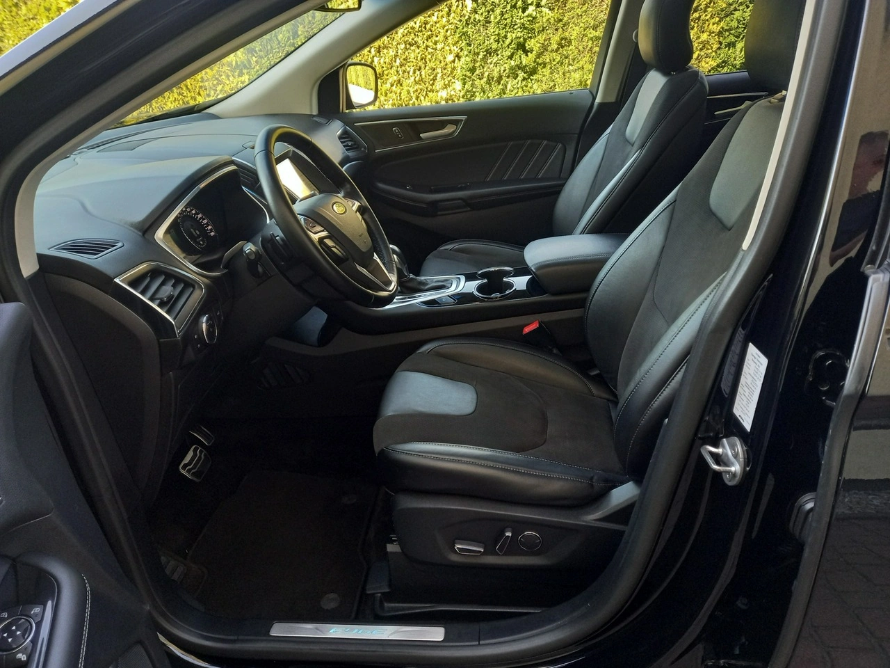 Ford Edge - Zdjęcie 29
