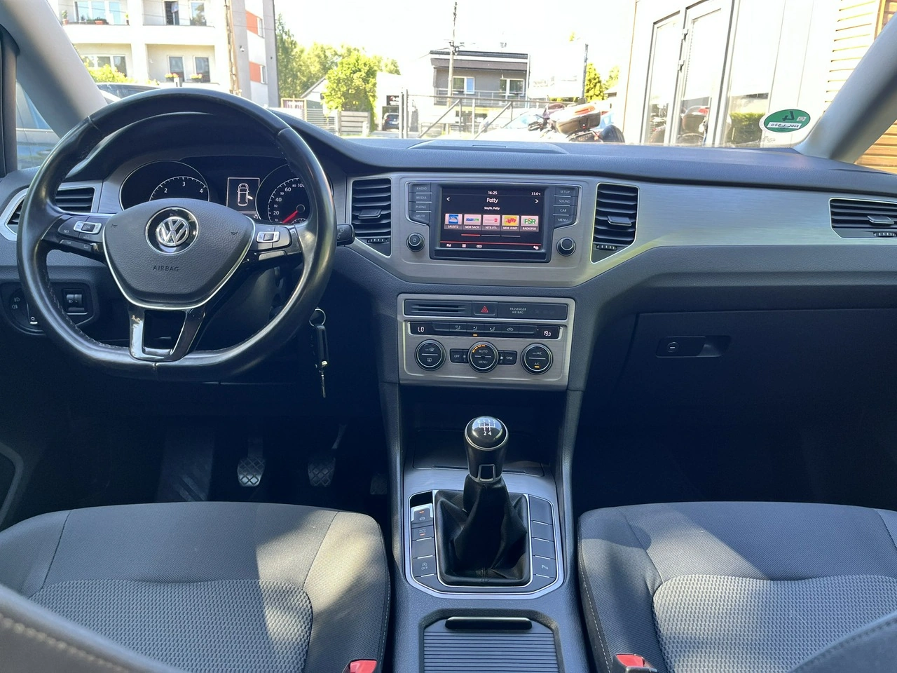 Volkswagen Golf Sportsvan - Zdjęcie 14
