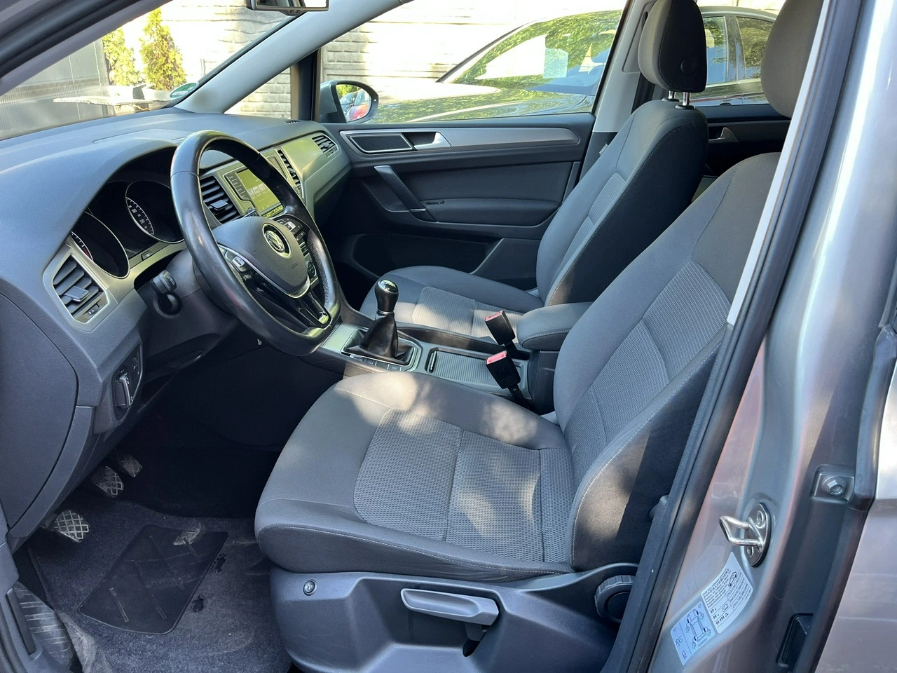 Volkswagen Golf Sportsvan - Zdjęcie 21
