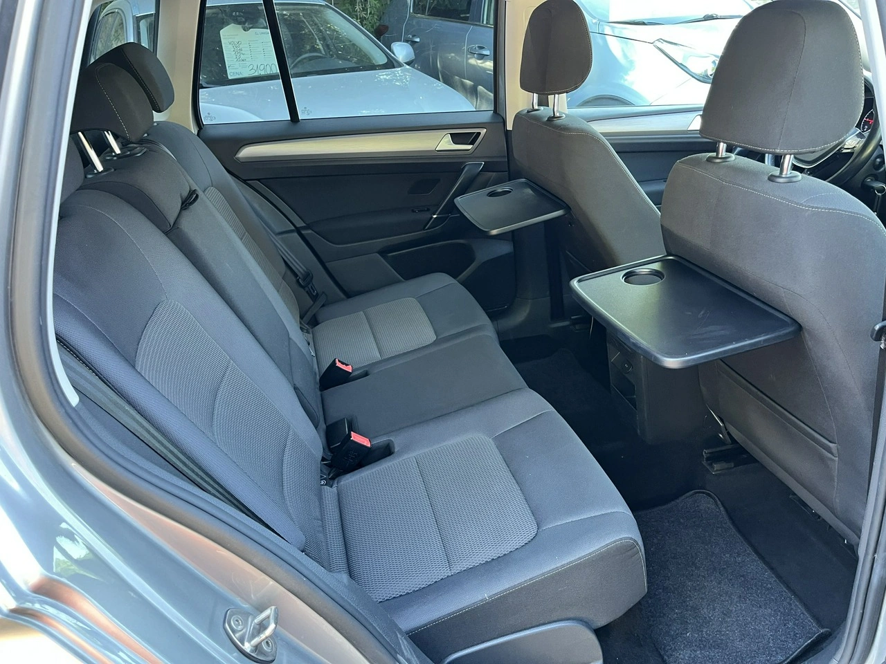 Volkswagen Golf Sportsvan - Zdjęcie 28