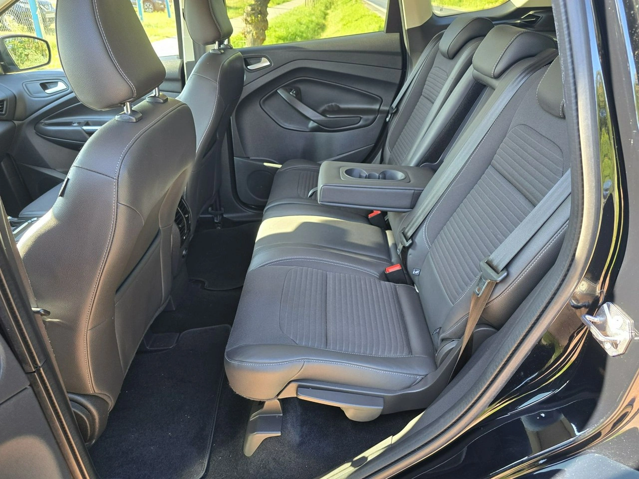 Ford Kuga - Zdjęcie 14