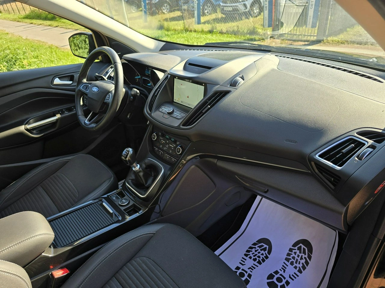 Ford Kuga - Zdjęcie 17