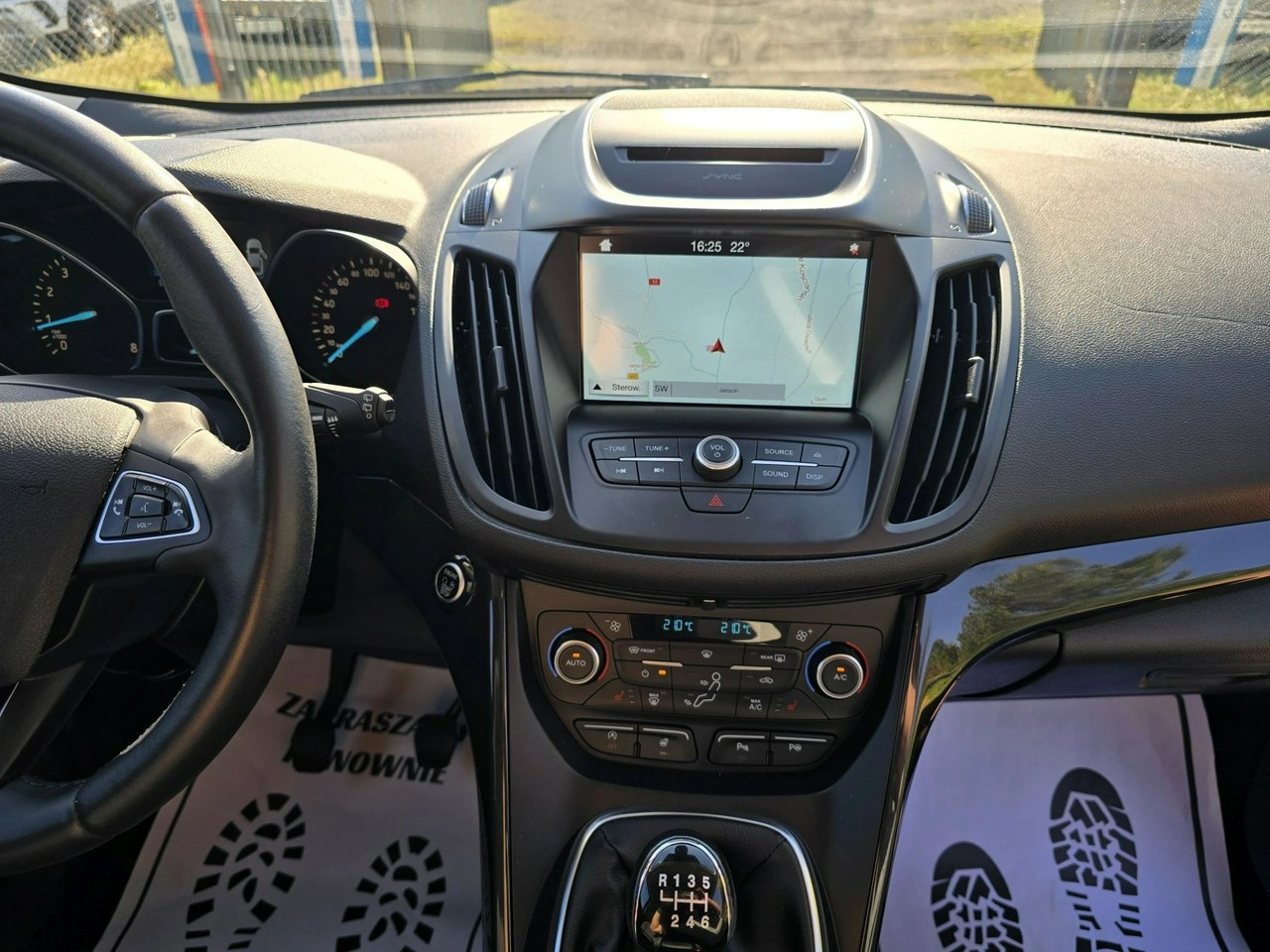 Ford Kuga - Zdjęcie 18