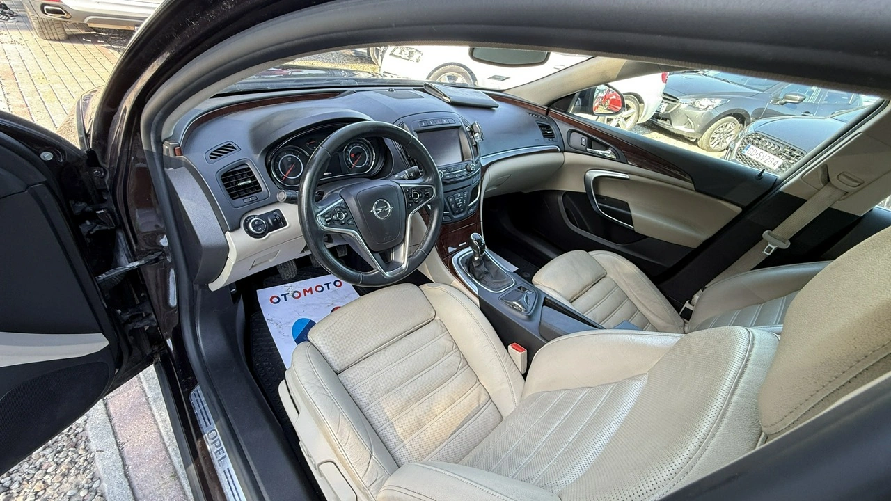 Opel Insignia - Zdjęcie 15