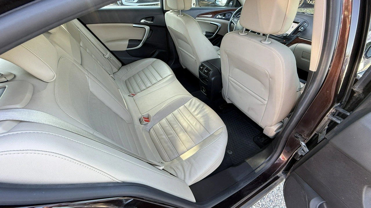 Opel Insignia - Zdjęcie 30