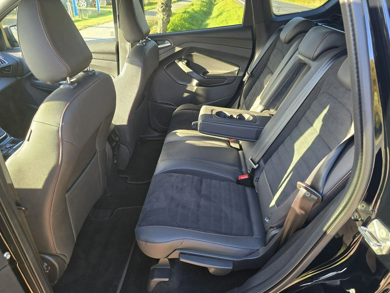 Ford Kuga - Zdjęcie 14