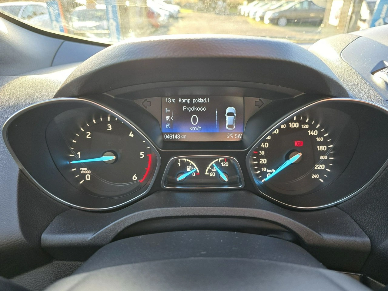 Ford Kuga - Zdjęcie 25