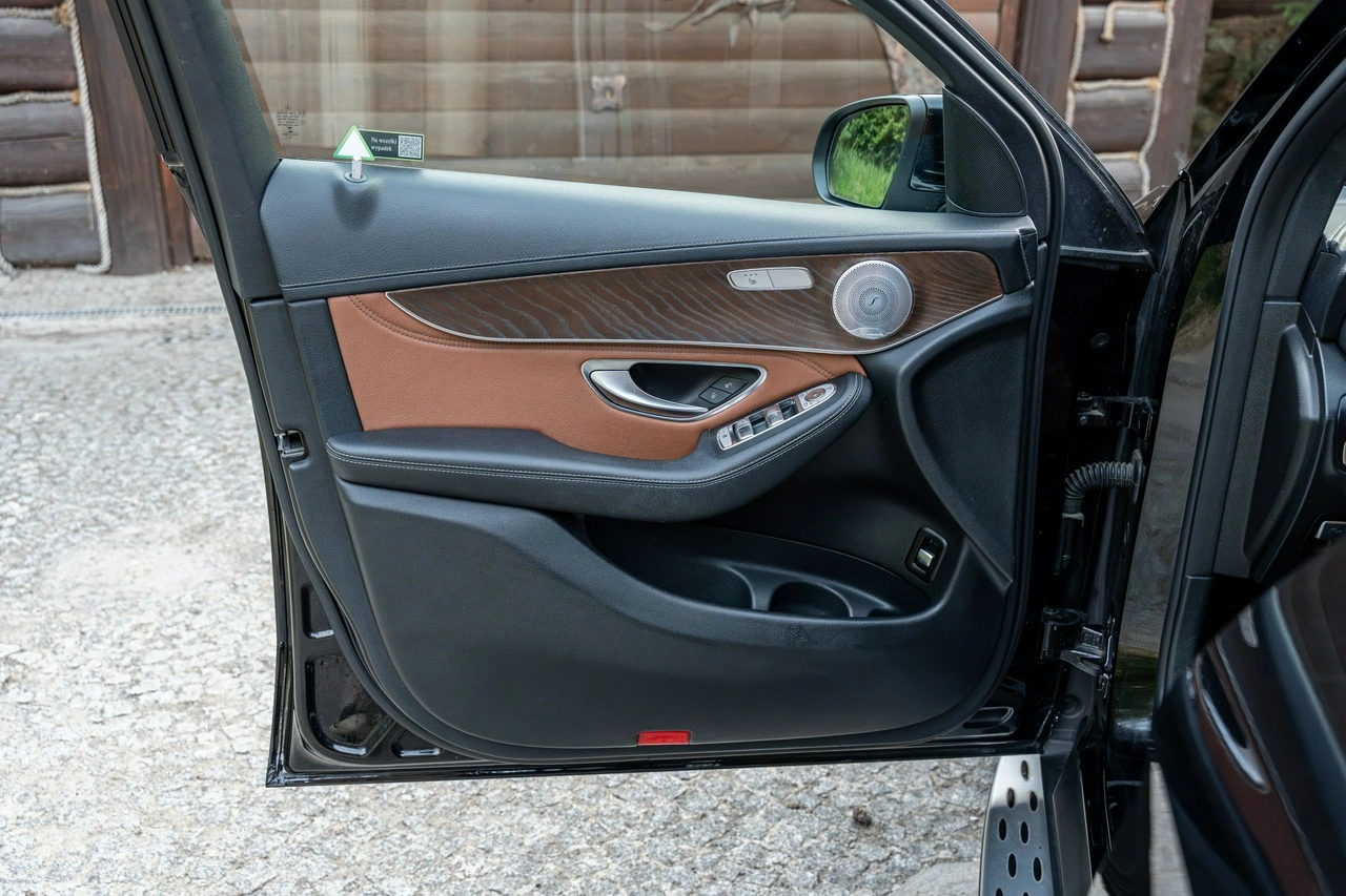 Mercedes GLC 250 - Zdjęcie 41