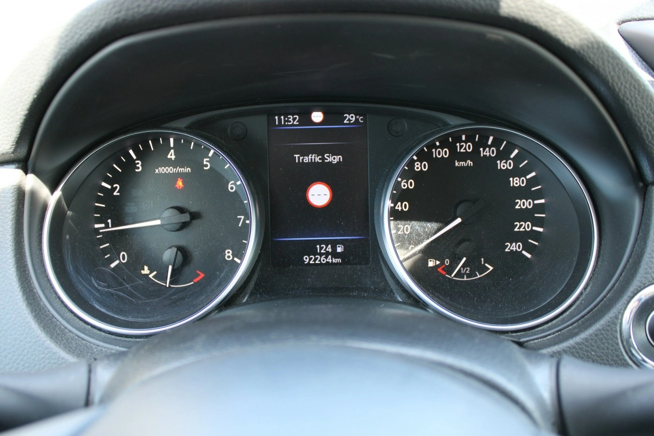 Nissan Qashqai - Zdjęcie 19