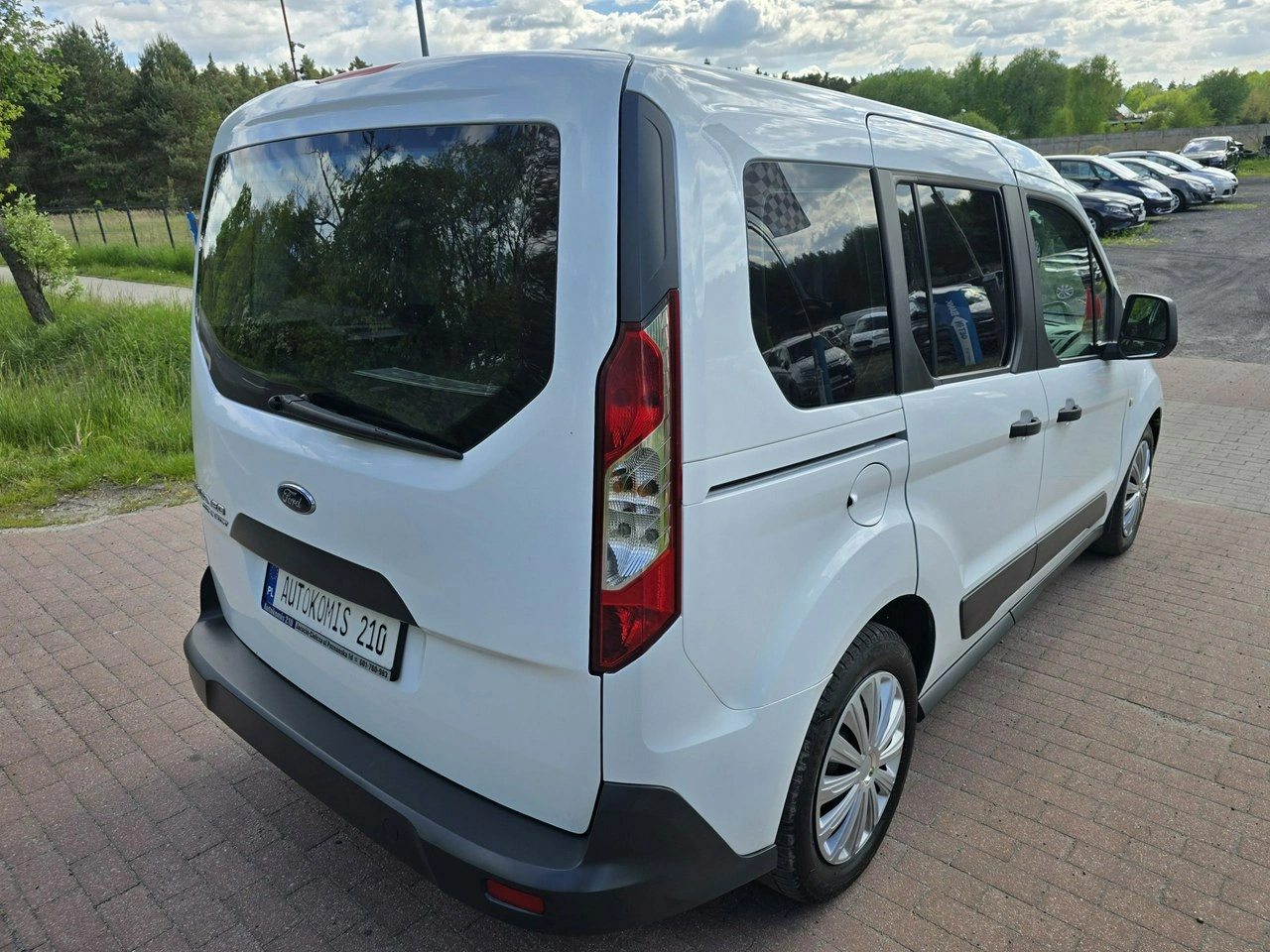 Ford Tourneo Connect - Zdjęcie 9