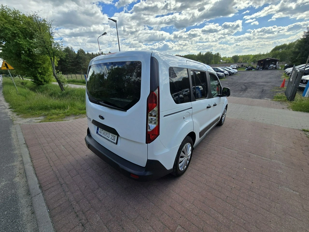 Ford Tourneo Connect - Zdjęcie 10