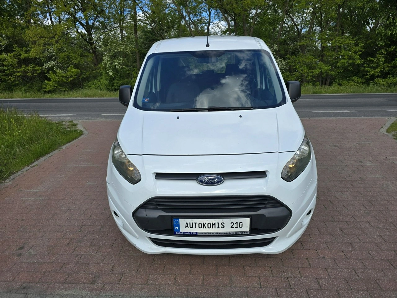 Ford Tourneo Connect - Zdjęcie 12