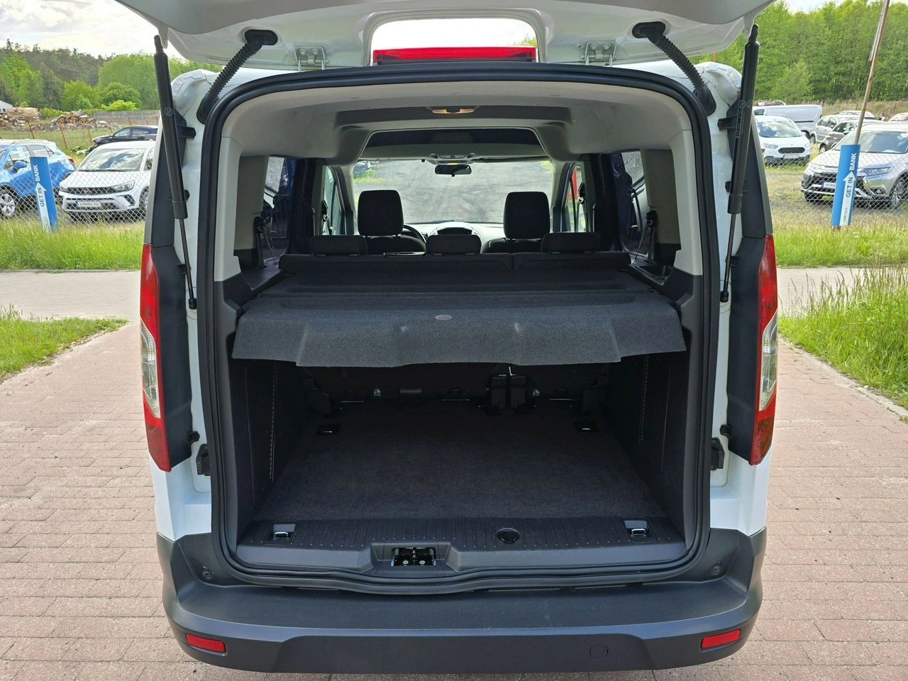 Ford Tourneo Connect - Zdjęcie 18