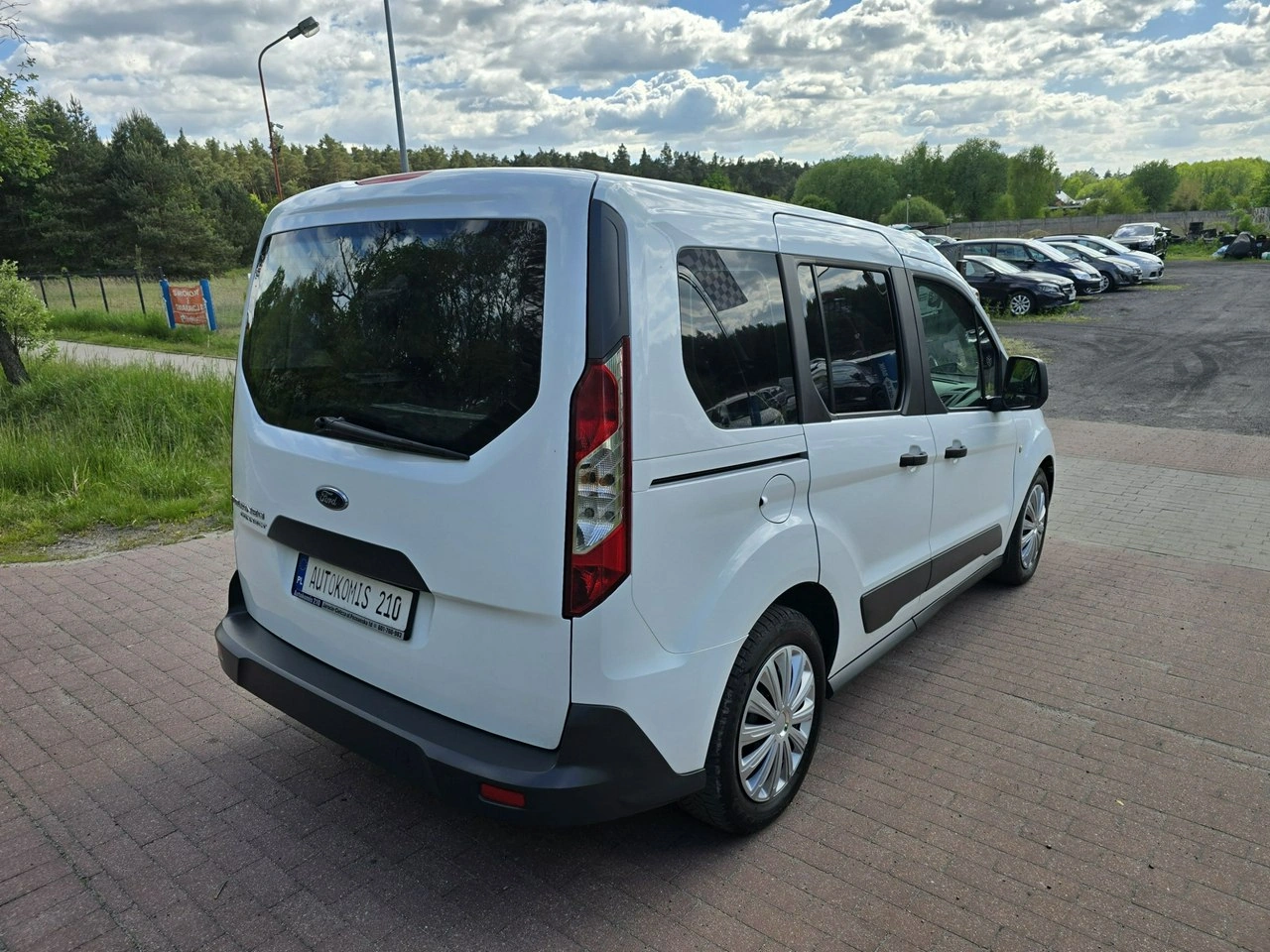 Ford Tourneo Connect - Zdjęcie 8