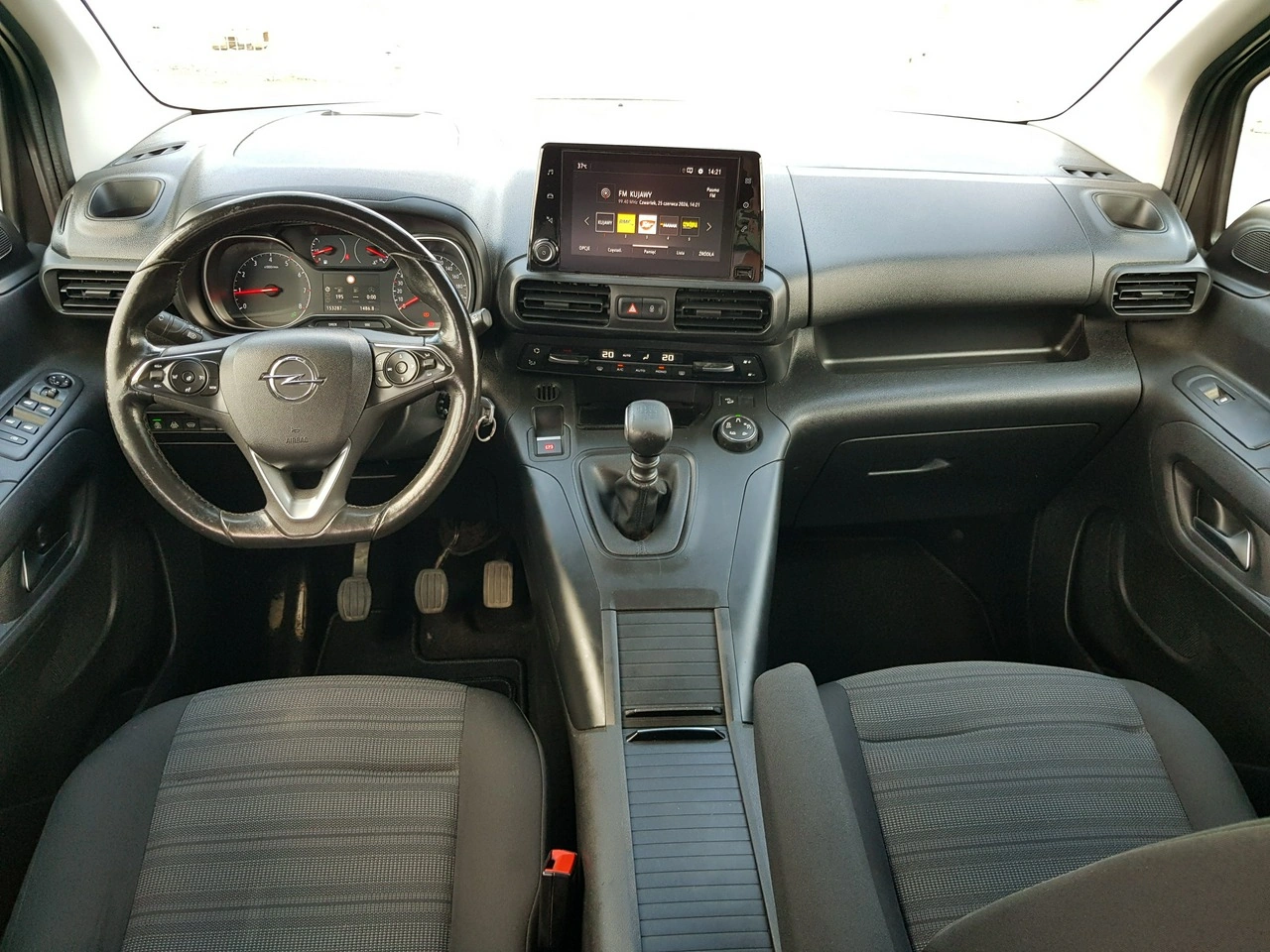 Opel Combo Life - Zdjęcie 11