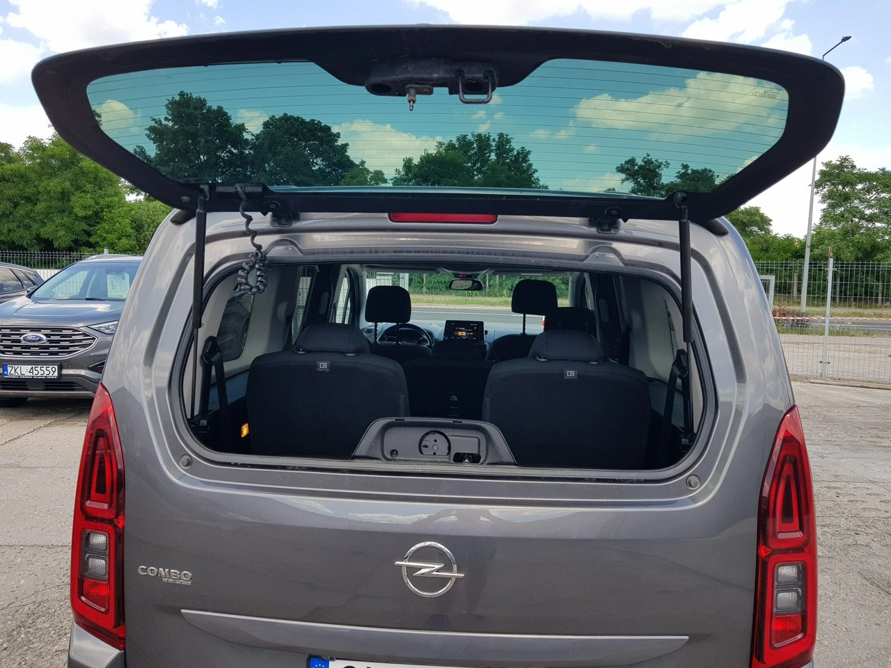 Opel Combo Life - Zdjęcie 13