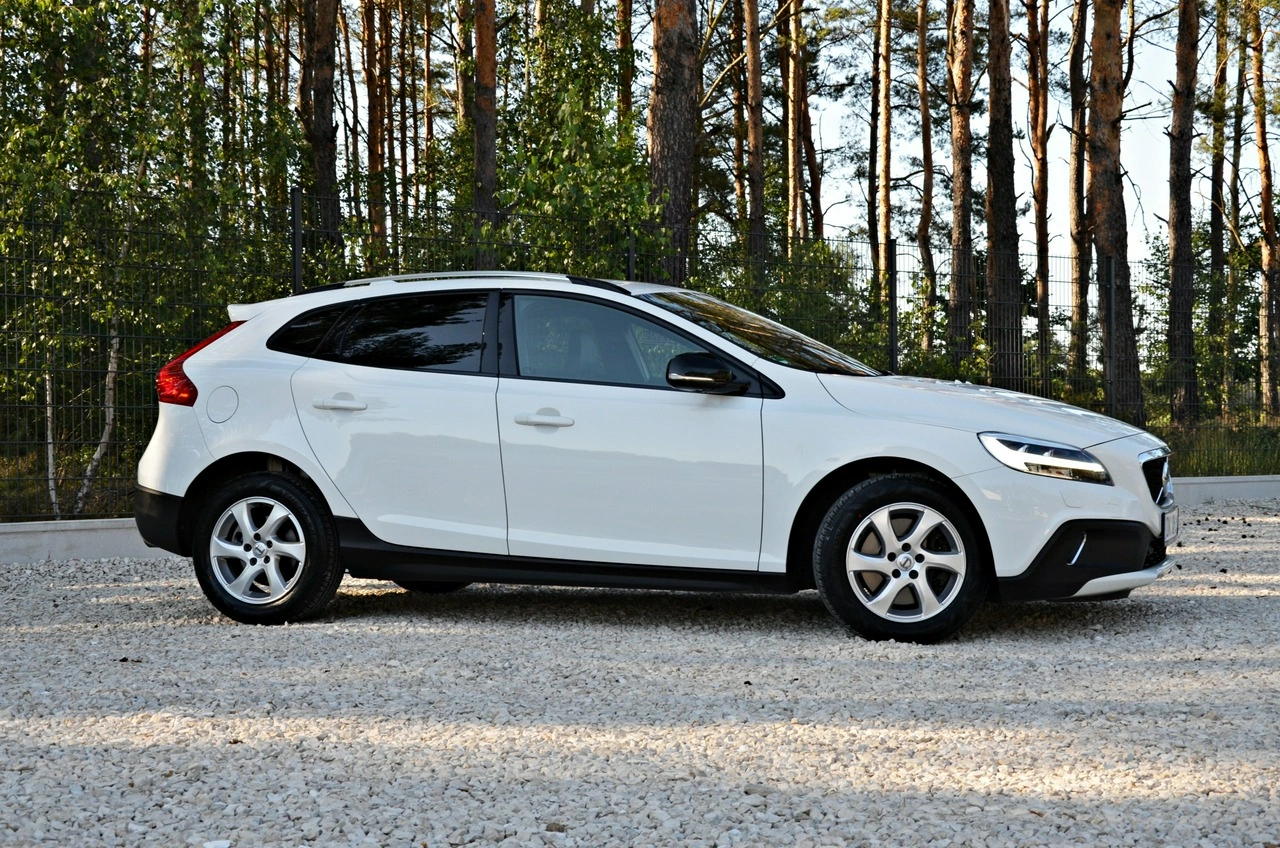 Volvo V40 Cross Country - Zdjęcie 16