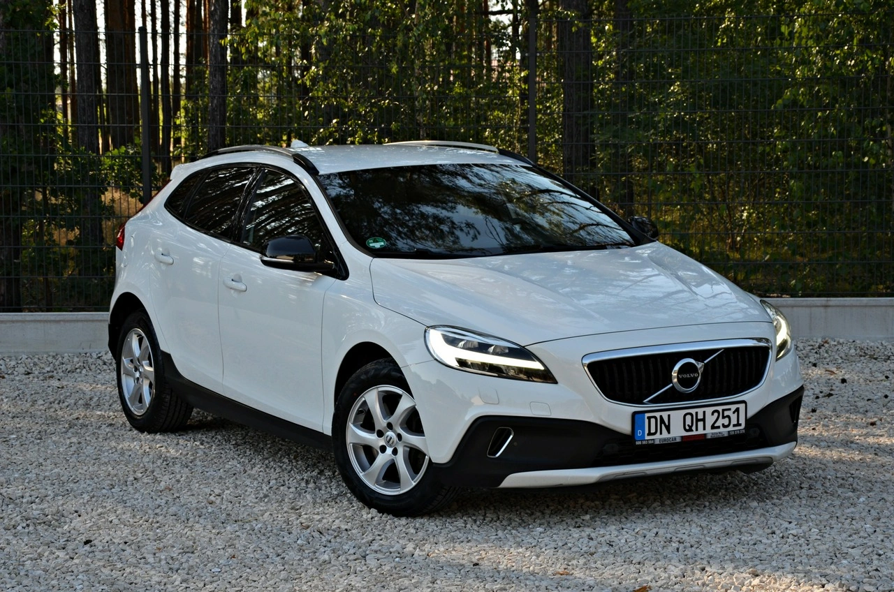 Volvo V40 Cross Country - Zdjęcie 1
