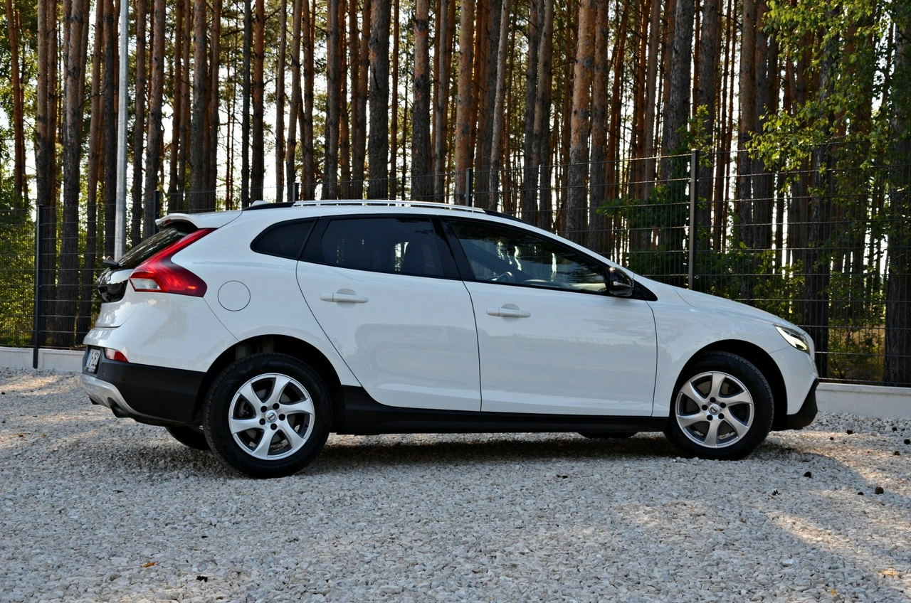 Volvo V40 Cross Country - Zdjęcie 24