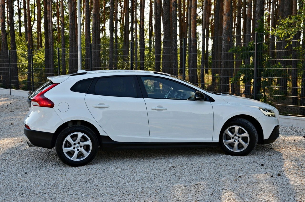 Volvo V40 Cross Country - Zdjęcie 25