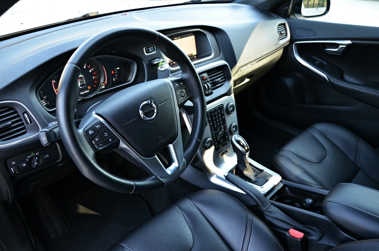 Volvo V40 Cross Country - Zdjęcie 27