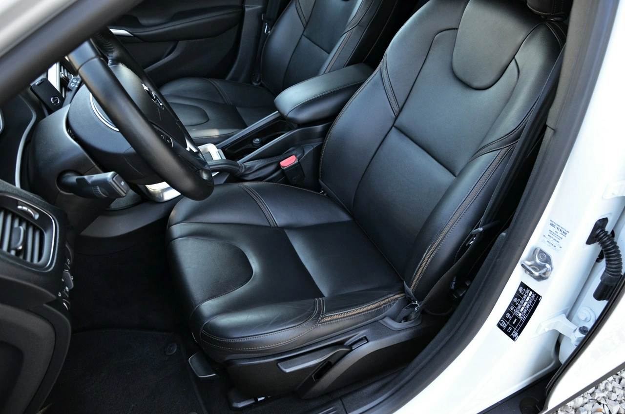 Volvo V40 Cross Country - Zdjęcie 28