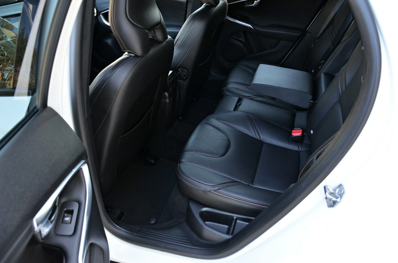 Volvo V40 Cross Country - Zdjęcie 29