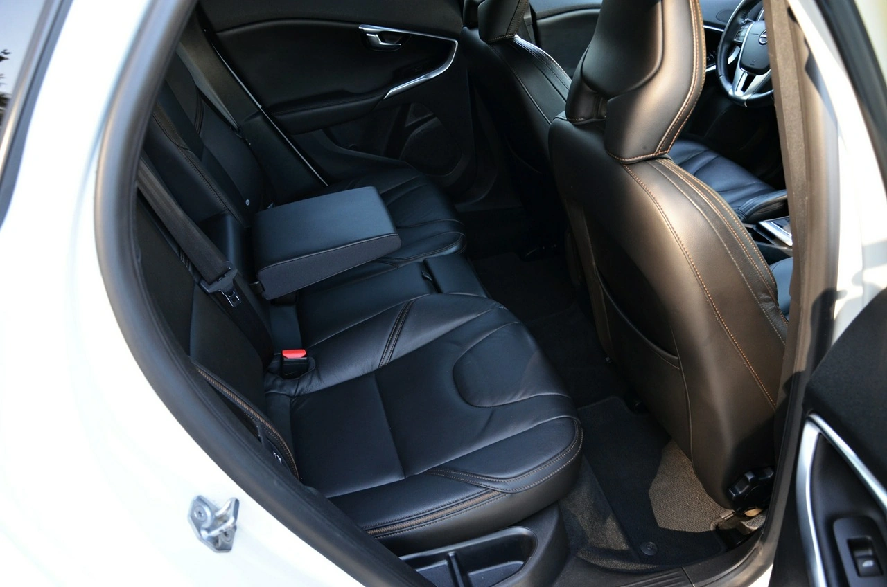 Volvo V40 Cross Country - Zdjęcie 31