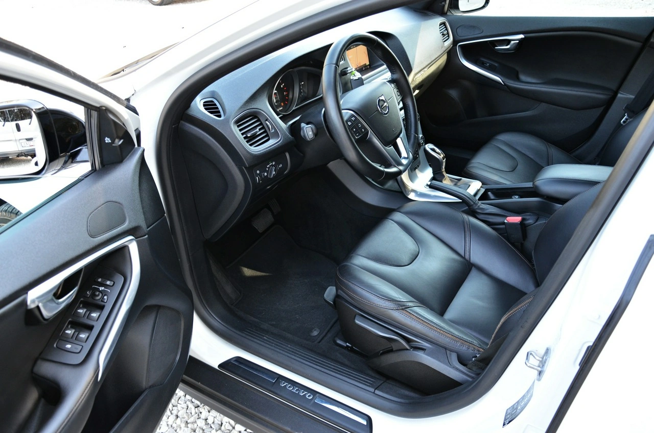 Volvo V40 Cross Country - Zdjęcie 7