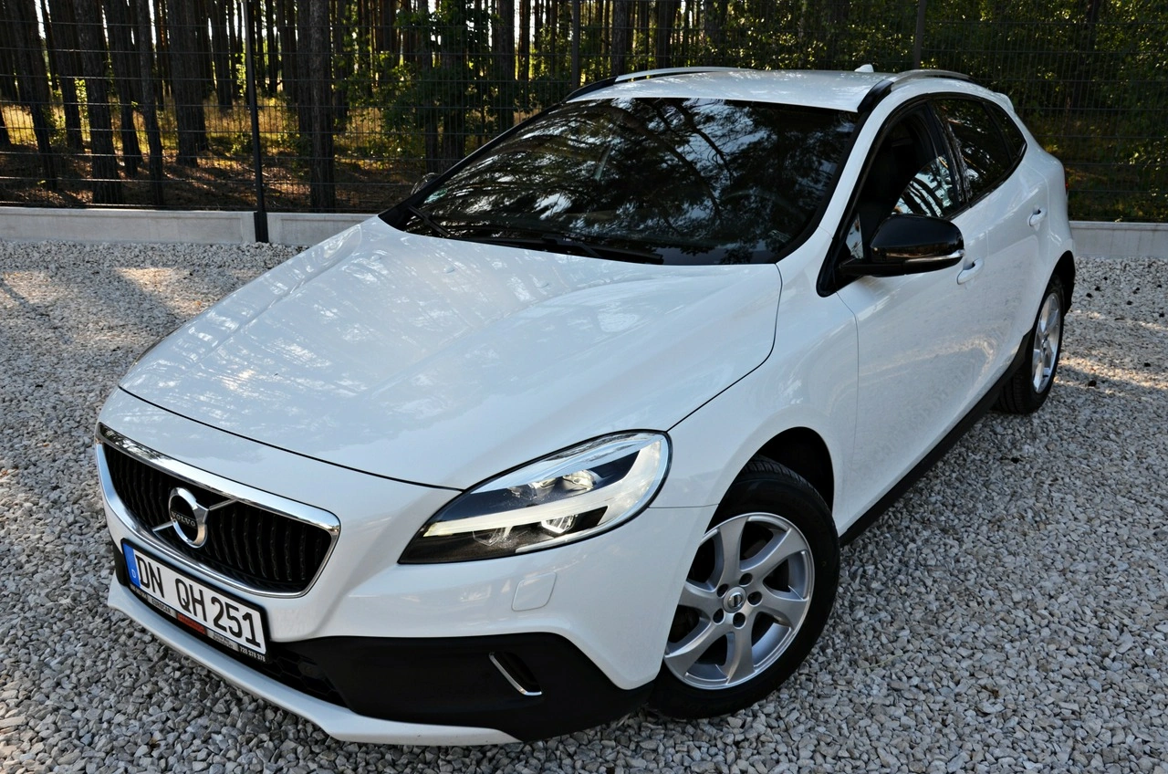 Volvo V40 Cross Country - Główne zdjęcie