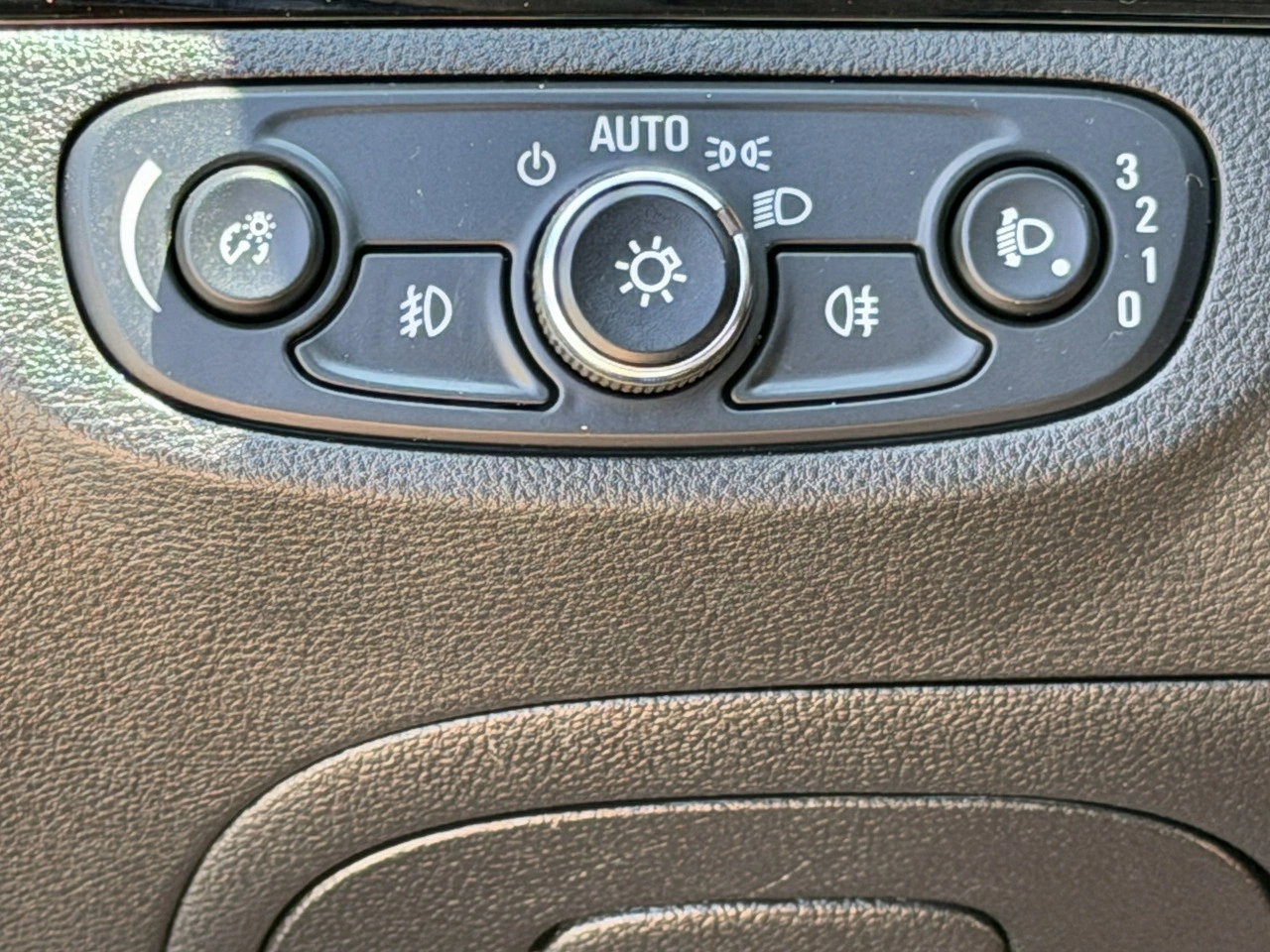 Opel Mokka X - Zdjęcie 15