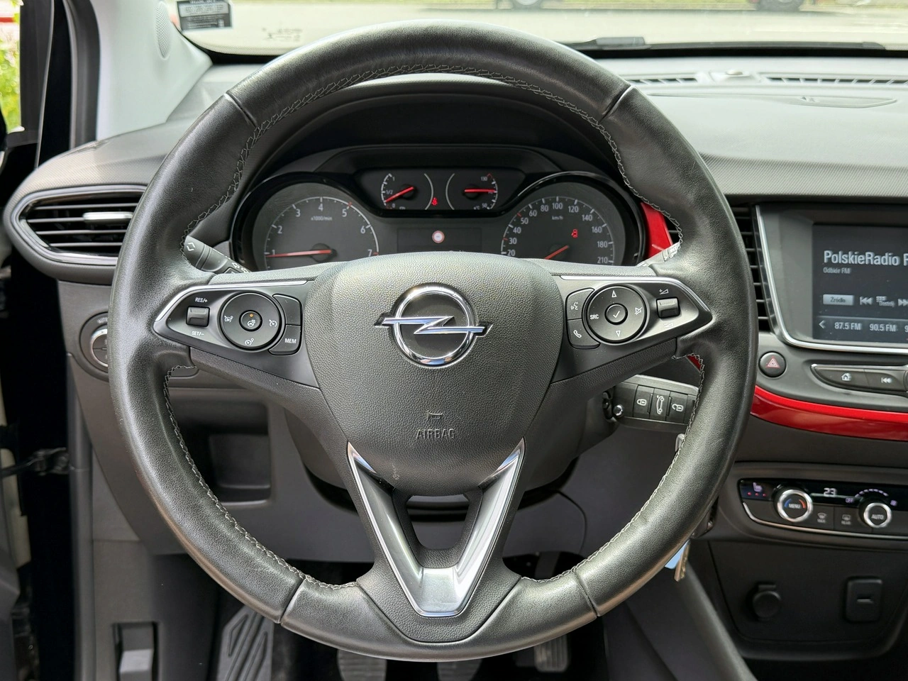 Opel Crossland X - Zdjęcie 19
