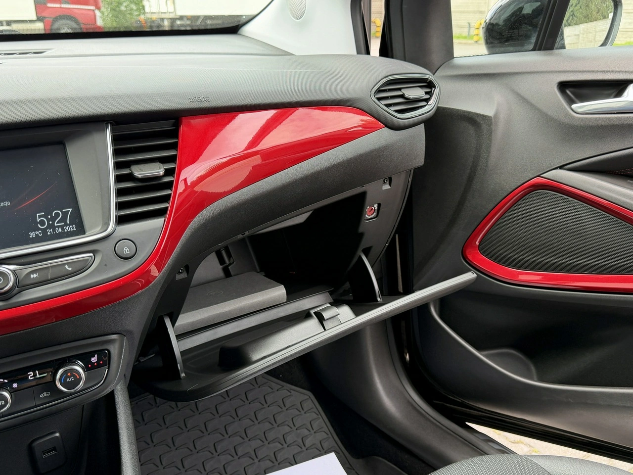 Opel Crossland X - Zdjęcie 21