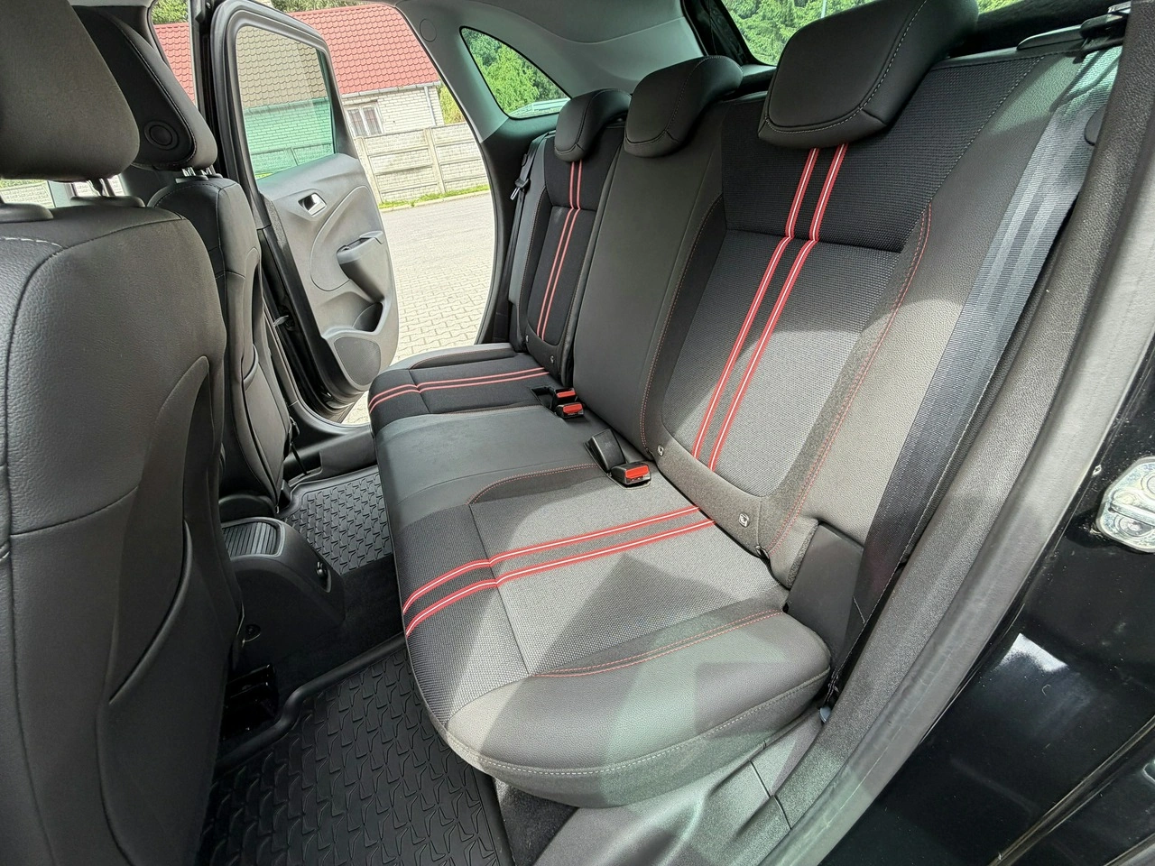 Opel Crossland X - Zdjęcie 9