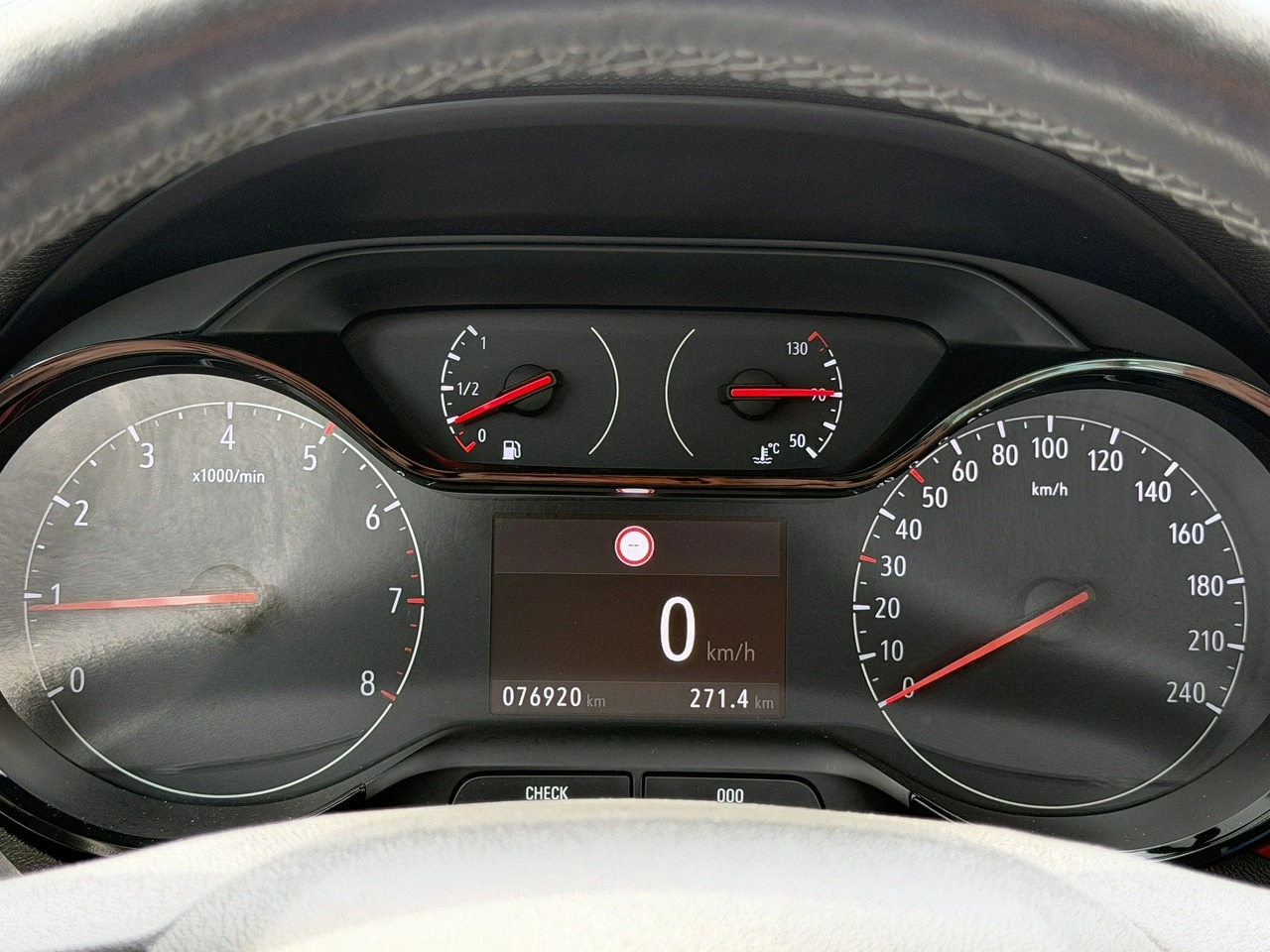 Opel Crossland X - Zdjęcie 14