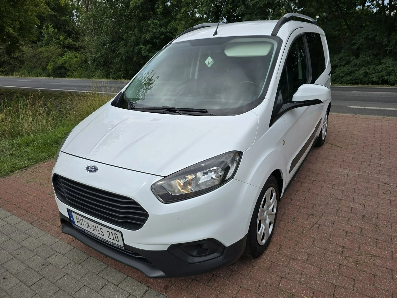 Ford Transit Courier - Zdjęcie 1