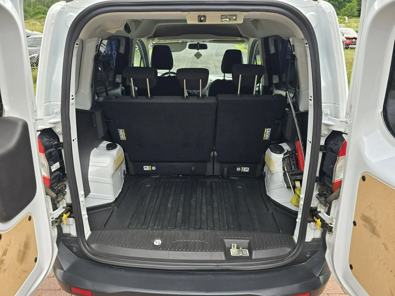 Ford Transit Courier - Zdjęcie 22