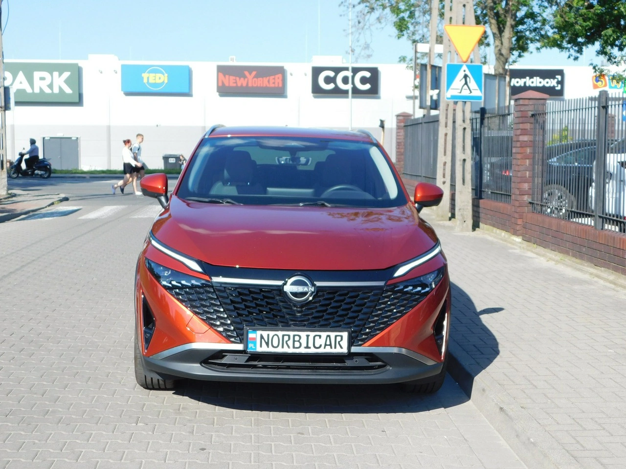 Nissan Qashqai - Zdjęcie 16