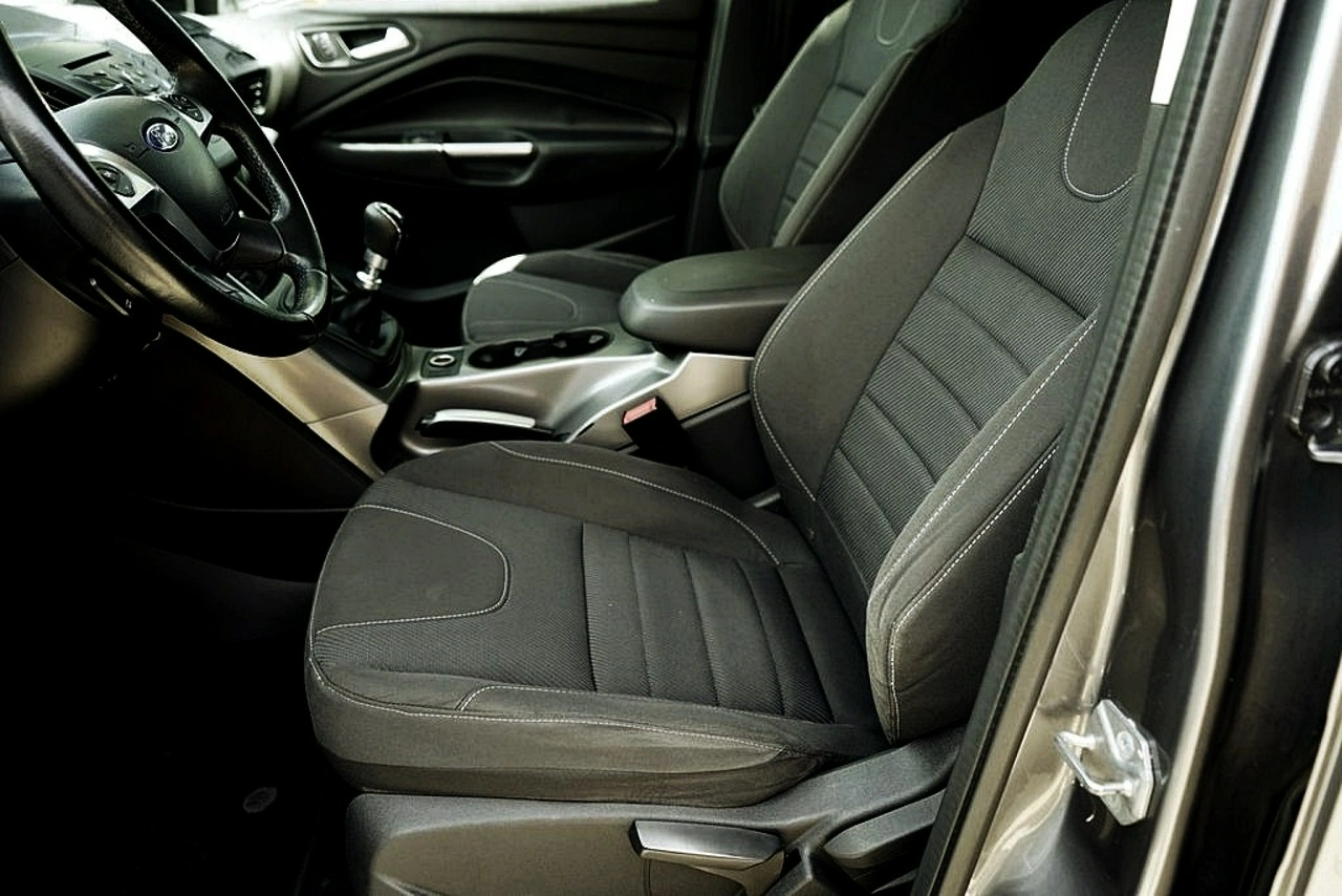Ford Kuga - Zdjęcie 11