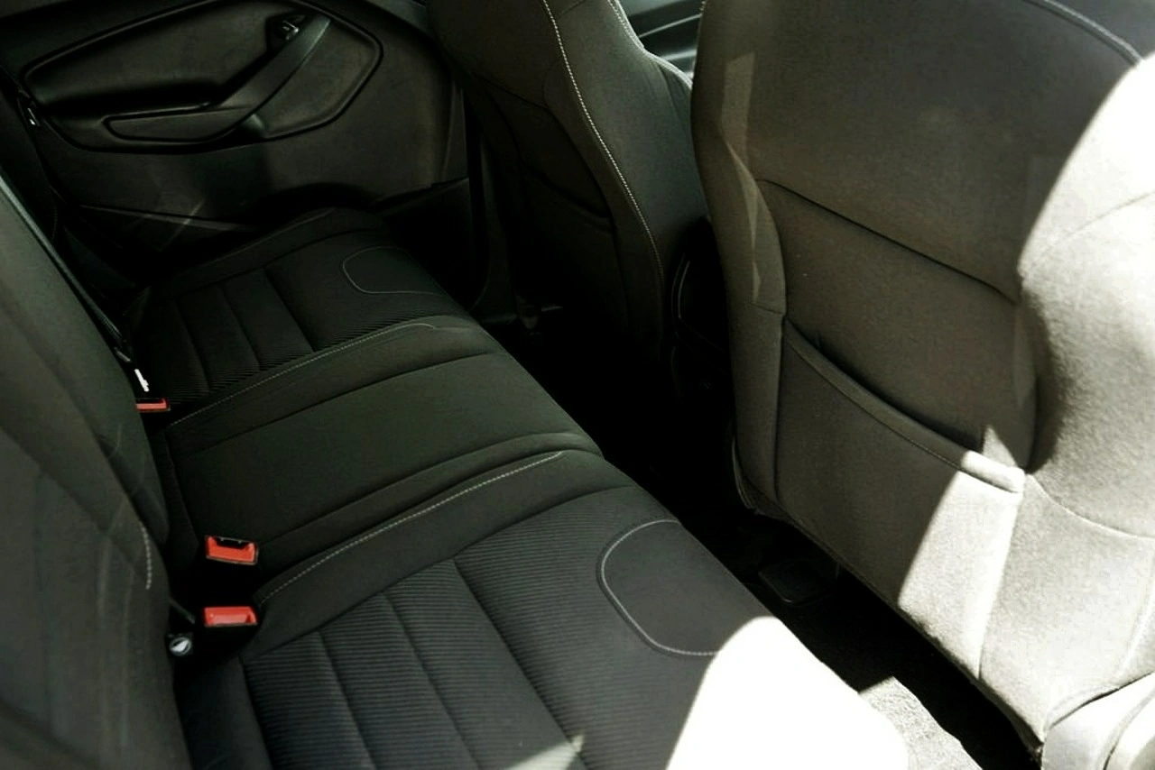 Ford Kuga - Zdjęcie 15