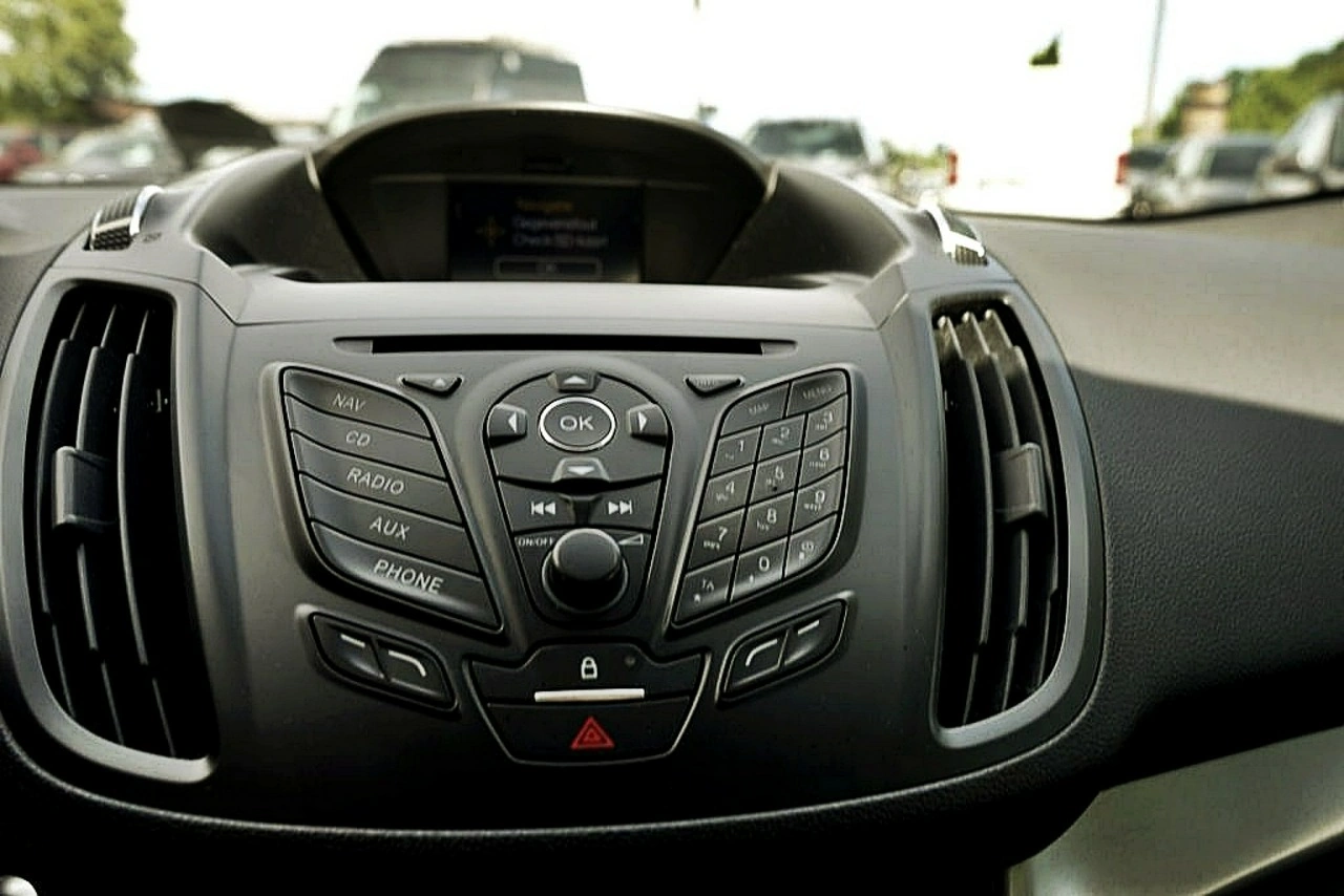 Ford Kuga - Zdjęcie 20