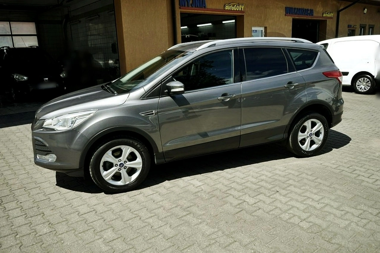 Ford Kuga - Zdjęcie 2