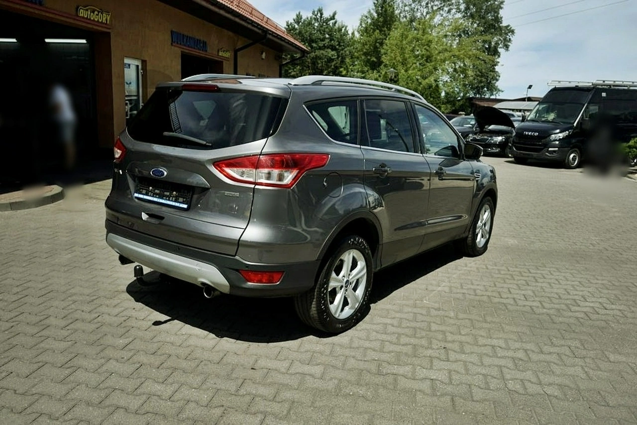 Ford Kuga - Zdjęcie 8