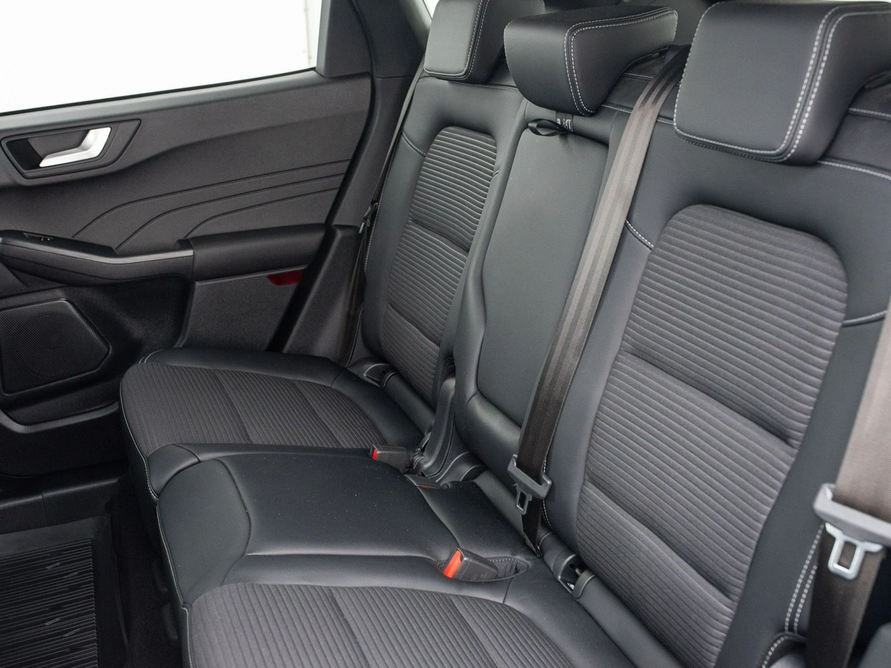 Ford Kuga - Zdjęcie 26