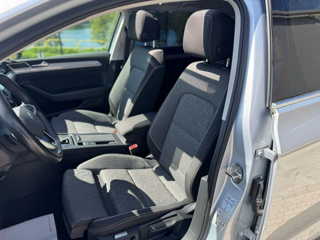 Volkswagen Passat - Zdjęcie 10
