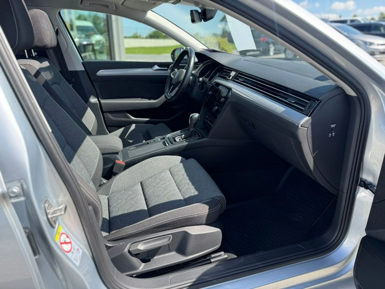 Volkswagen Passat - Zdjęcie 16