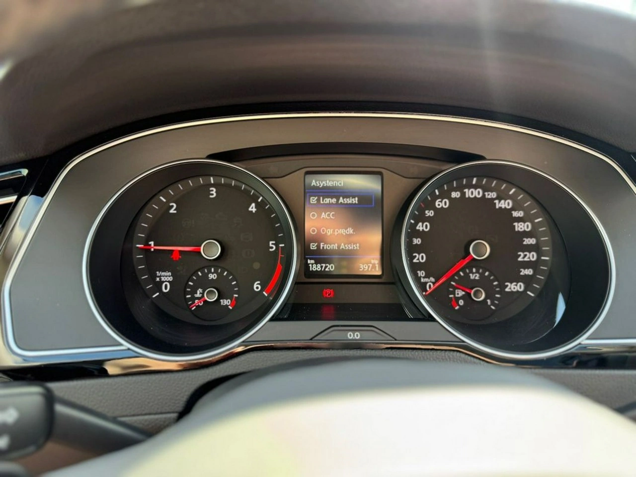 Volkswagen Passat - Zdjęcie 19