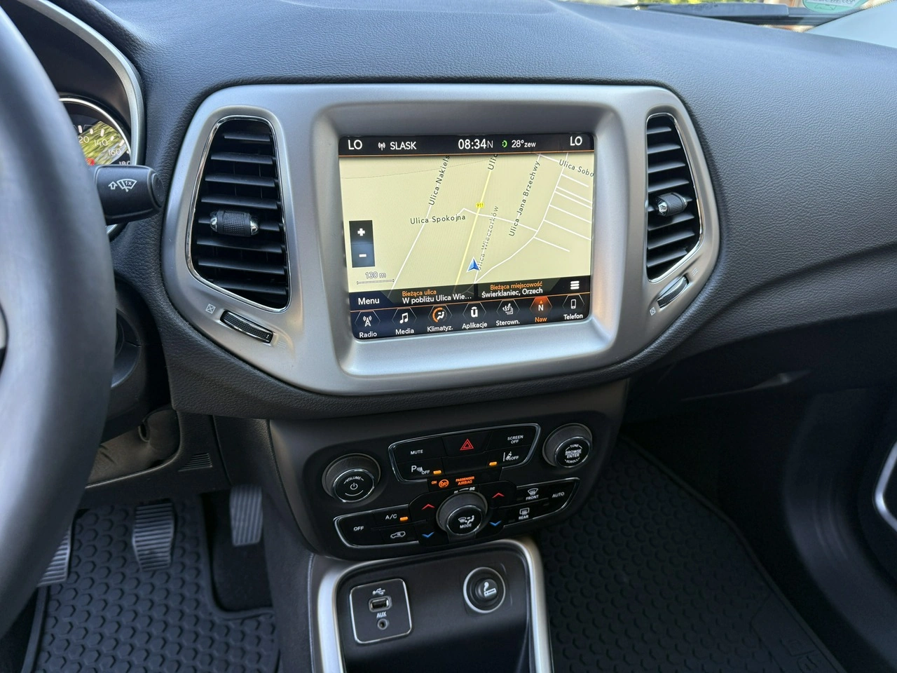Jeep Compass - Zdjęcie 18