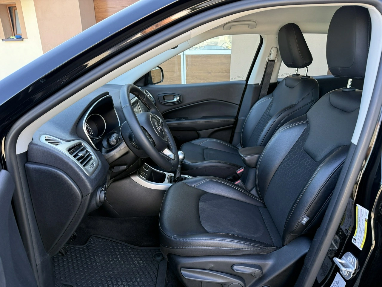 Jeep Compass - Zdjęcie 23